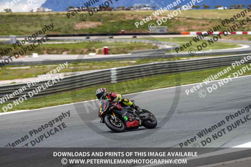 cadwell no limits trackday;cadwell park;cadwell park photographs;cadwell trackday photographs;enduro digital images;event digital images;eventdigitalimages;navarra;no limits trackdays;peter wileman photography;racing digital images;trackday digital images;trackday photos